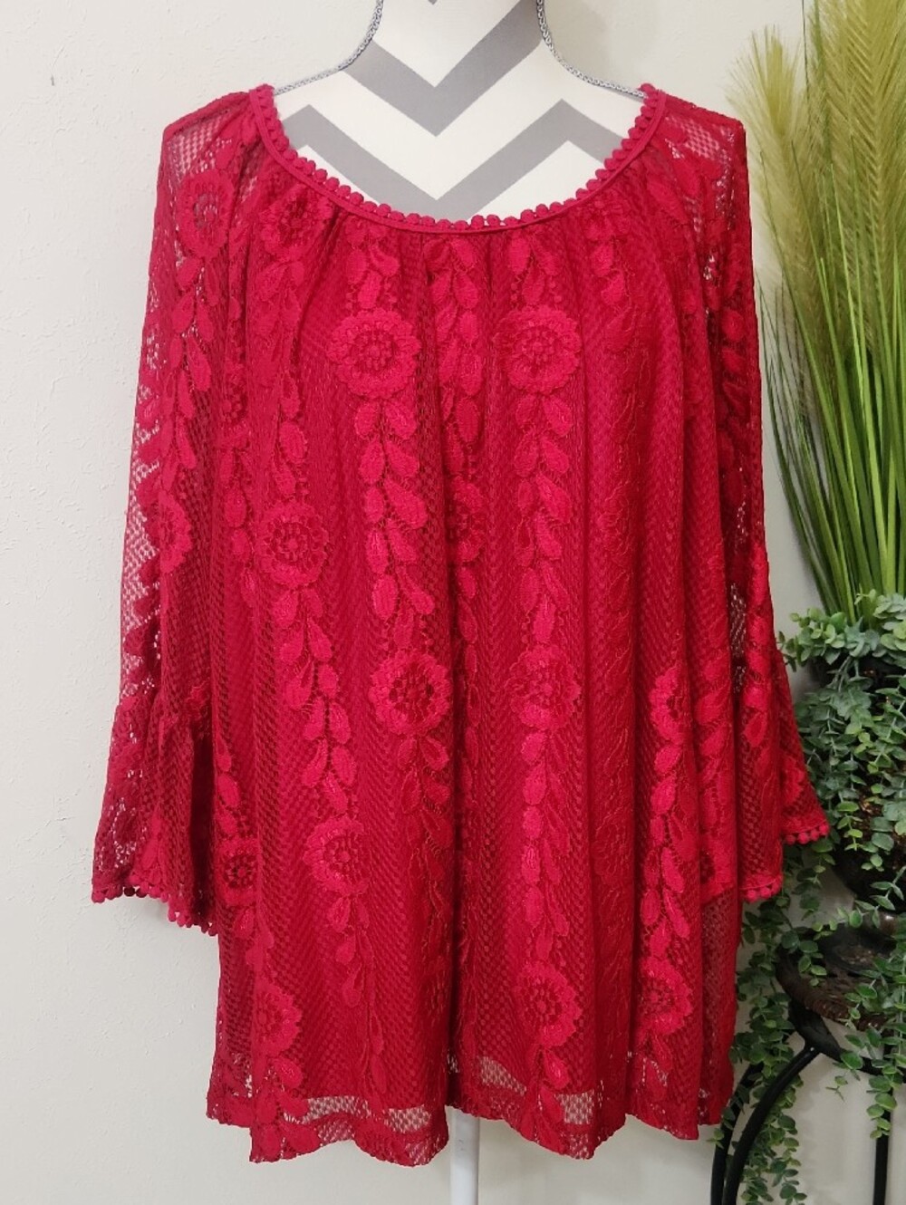 Liz Claiborne Raspberry Red Lace Tunic Top